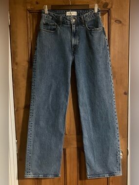 Abercrombie & Fitch Woman’s Relaxed Blue Denim Jeans